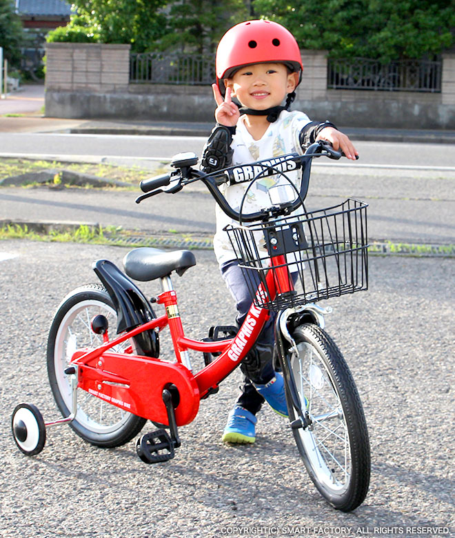 没有供自行车安全帽小孩2岁3岁4岁5岁女人的孩子男人的孩子幼儿园保育