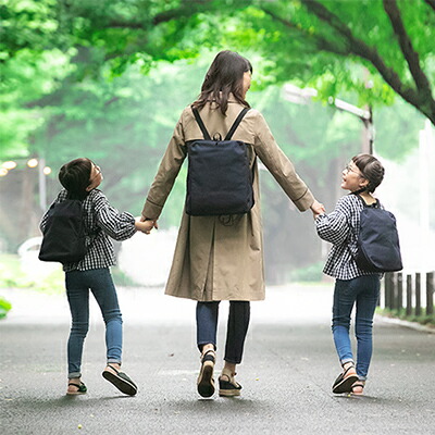 りん あん ママ ママ パパの子育てリュックの決定版 りんあんちゃんコラボの みつかるリュック お揃いの子ども版もあるよ