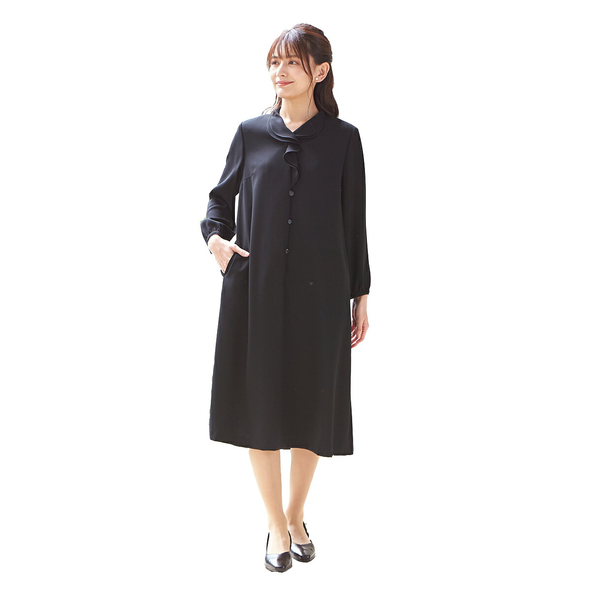 【ブラックフォーマル】フラウンス色合いのゆったり衣裳/喪服/礼服/卒式／ソリ尾っぽ（SORITEAL.）