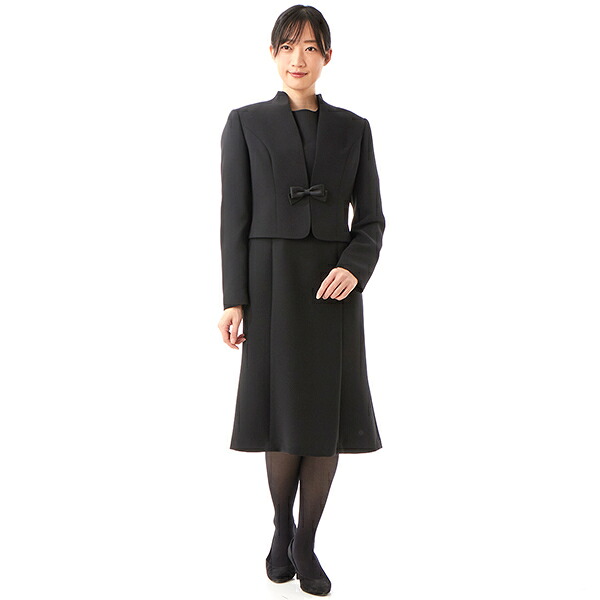 【喪服/礼服/ブラックフォーマルスーツ】スタンド衿リボン付きアンサンブル／アンフィニ（INFINE）｜丸井（マルイ）店 16,280円