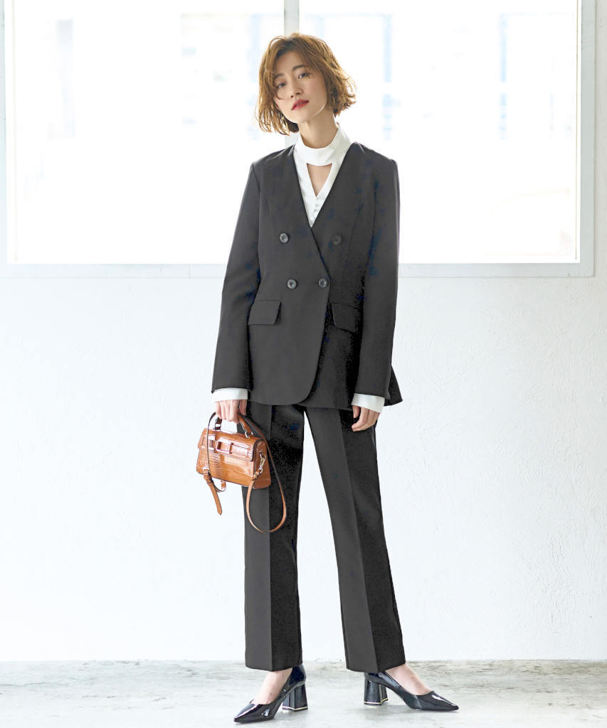 【S～3L】バッククロスケープダブルブレストジャケット＆ストレートパンツスーツ／ルイルエブティック（RUIRUE BOUTIQUE）｜丸井（マルイ）店