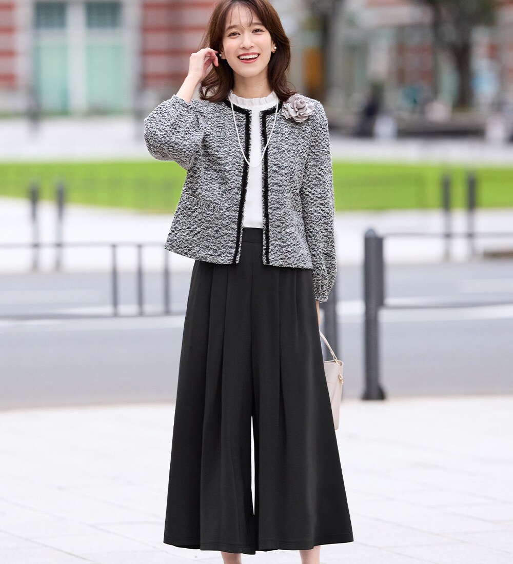 【４点セット】入学式卒業式に！ふんわりパフ袖カットジャケットセットスーツ＜Ｍ～５Ｌ＞／ヴィオラエヴィオラ（viola e_viola）