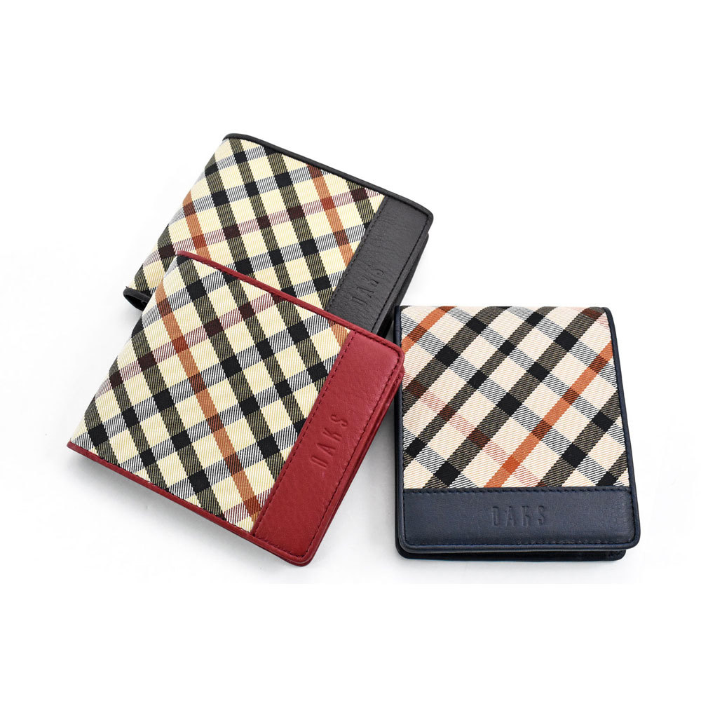 HouseCheck（ハウスチェック） 二つ折り財布（小銭入れあり） DAKS ダックス ／ダックス（DAKS） バッグ・小物・ブランド雑貨-レディース財布