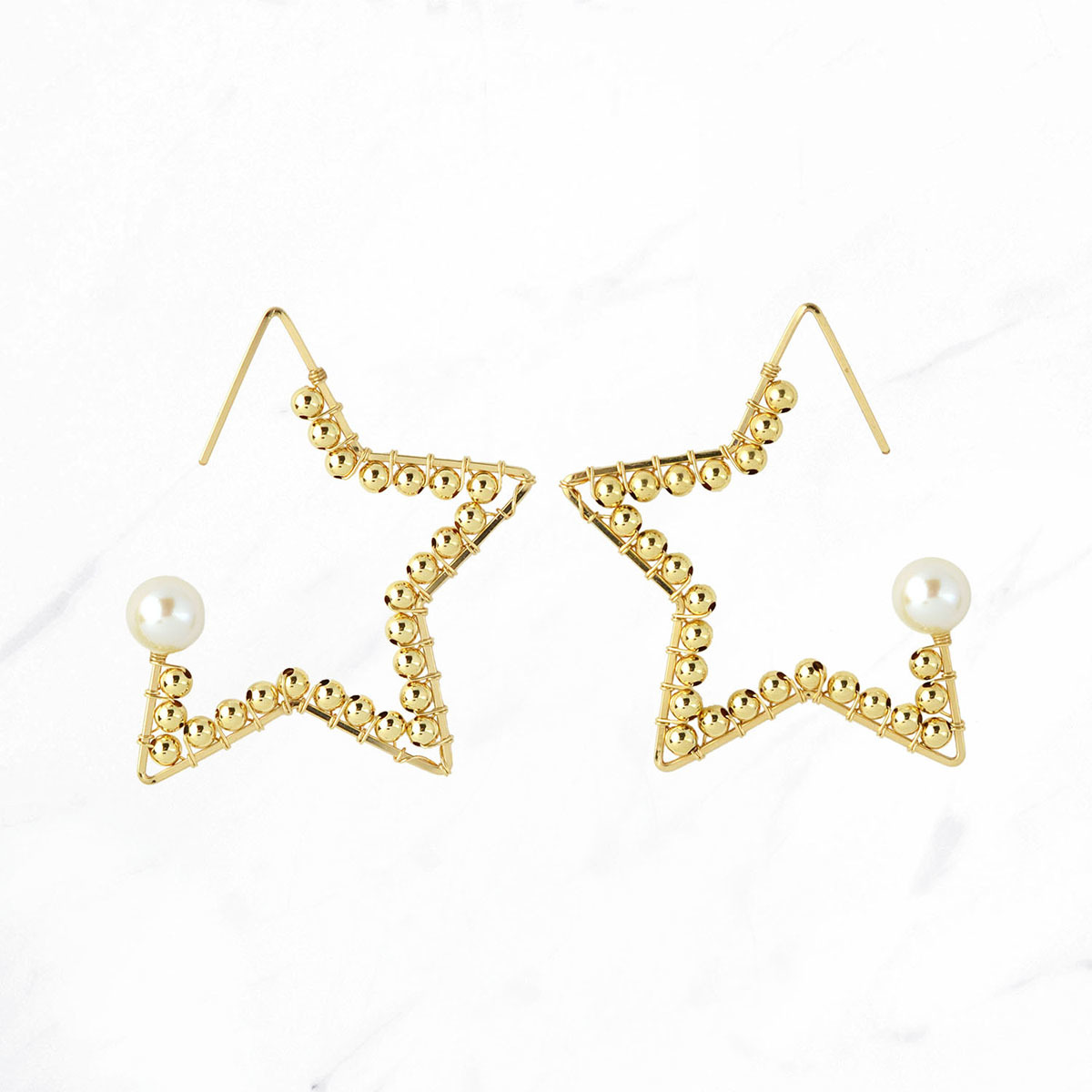 ゴールドボールスター巻フープピアス／ナチュラリジュエリ（NATURALI JEWELRY）｜丸井（マルイ）店