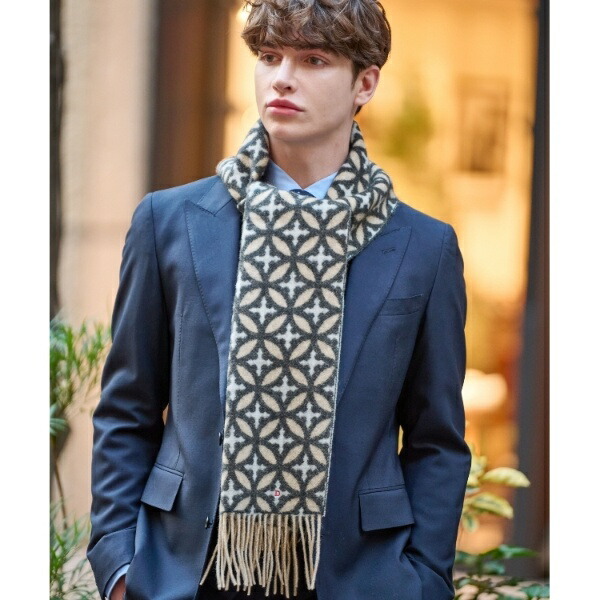 オーバーラップサークル カシミヤ100マフラー／ドレステリア（DRESSTERIOR）