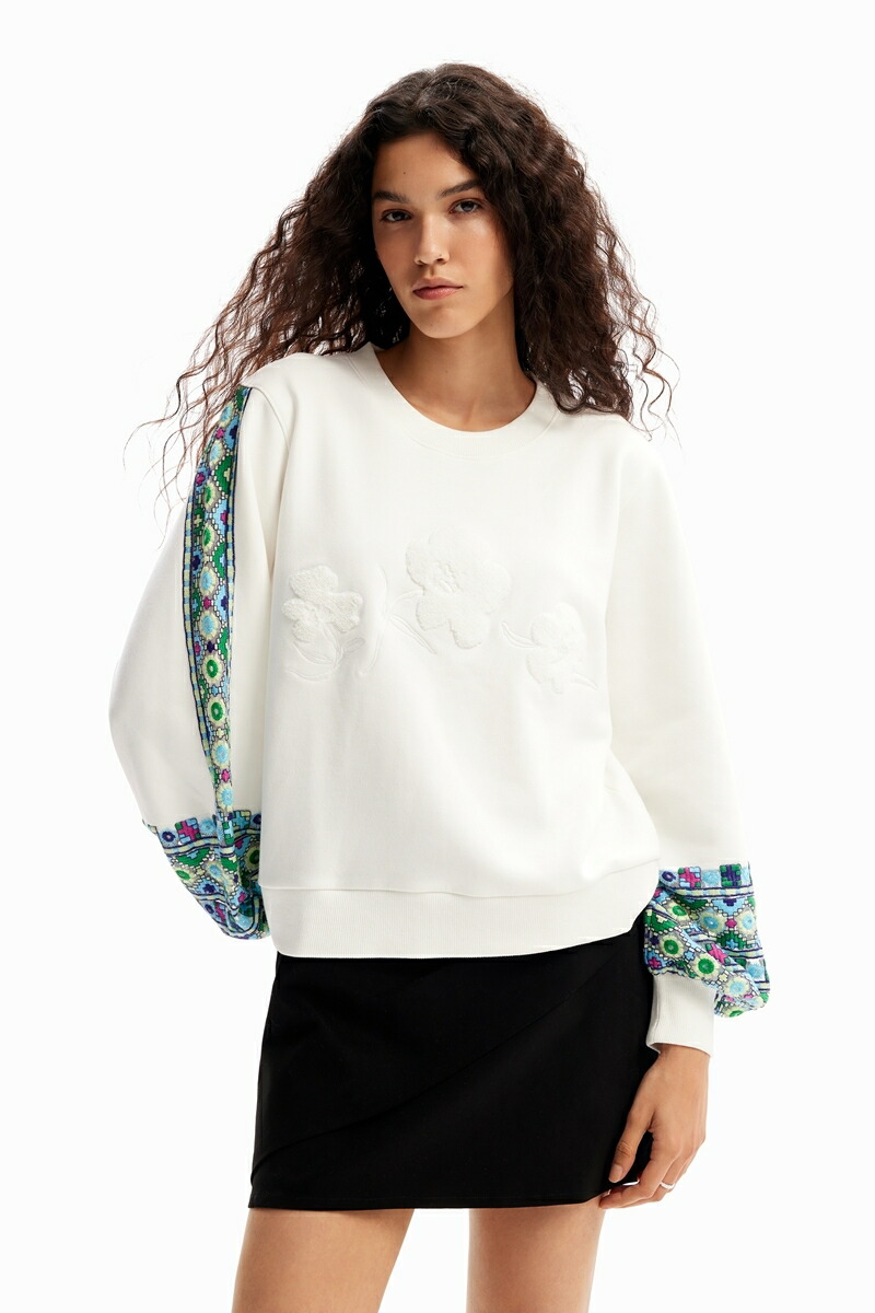♥Desigual♥ジャガード パッチワークレディース スウェットシャツ 楽天市場】多様な素材とジャカードパッチワークのレディース