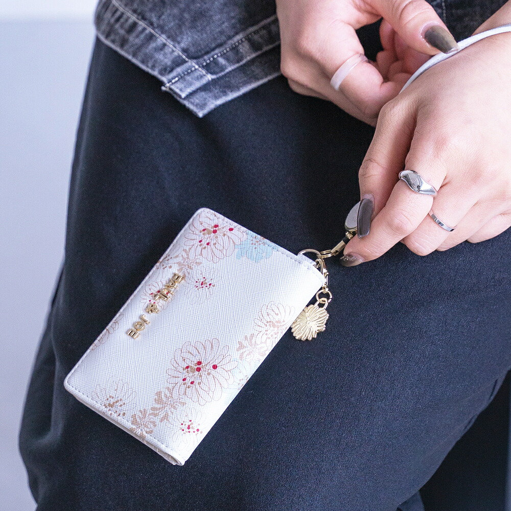 PAUL＆JOE ACCESSOIRES ２面パスケース PJA-W974／ポールアンドジョーアクセソワ（PAUL ＆ JOE ACCESSOIRES）