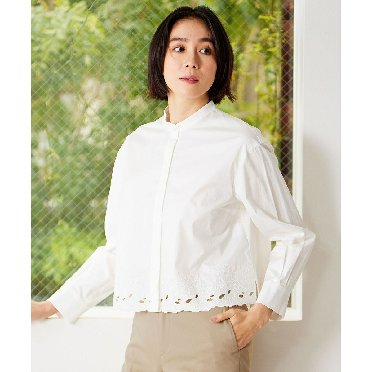 【洗える】裾刺繍エンブロイダリー ブラウス／自由区（JIYU-KU） 11,880円