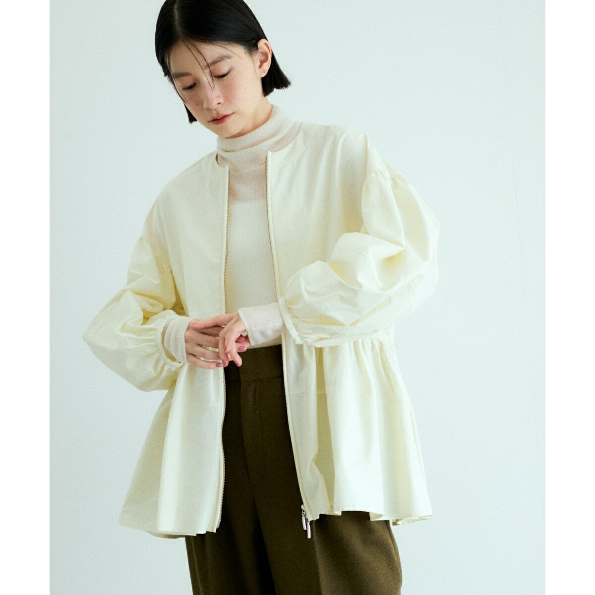 【Charme par Eclat】ウォッシャブル　タック比翼ブラウス Charme par Eclat】ウォッシャブル タック比翼ブラウス