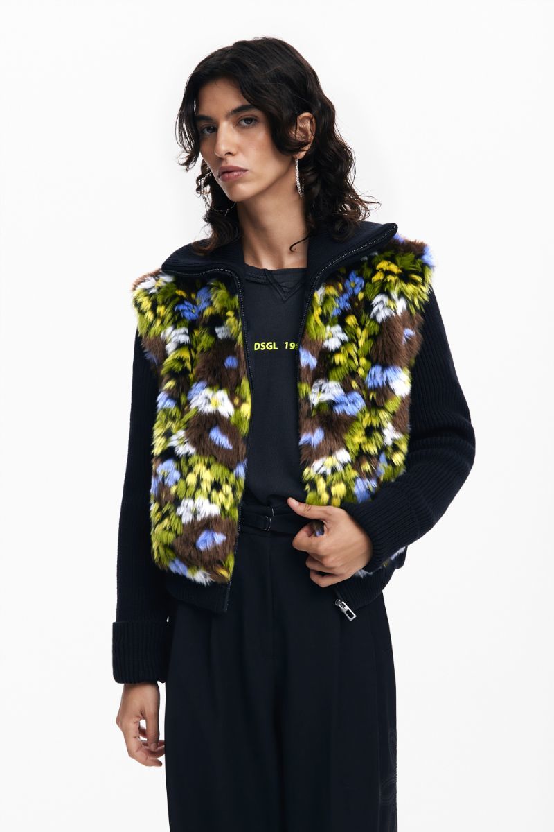 LYON／デシグアル（Desigual）