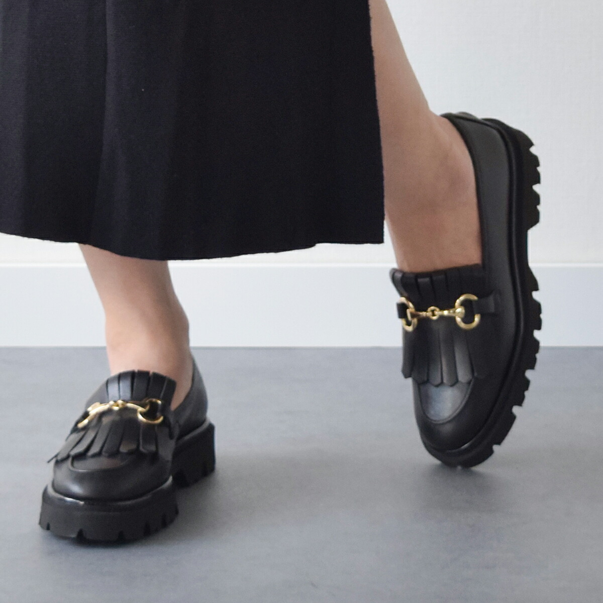 INTER-CHAUSSURES◆4cmヒール◆ラウンドトウキルトビットローファー／インターショシュール（INTER-CHAUSSURES）