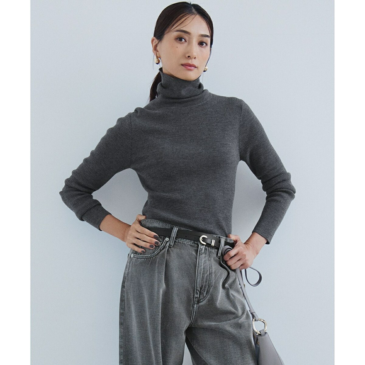 【Oggi1月号/CLASSY.11月号掲載】ウーステッドウール リブタートルネック ニット／23区（23KU）