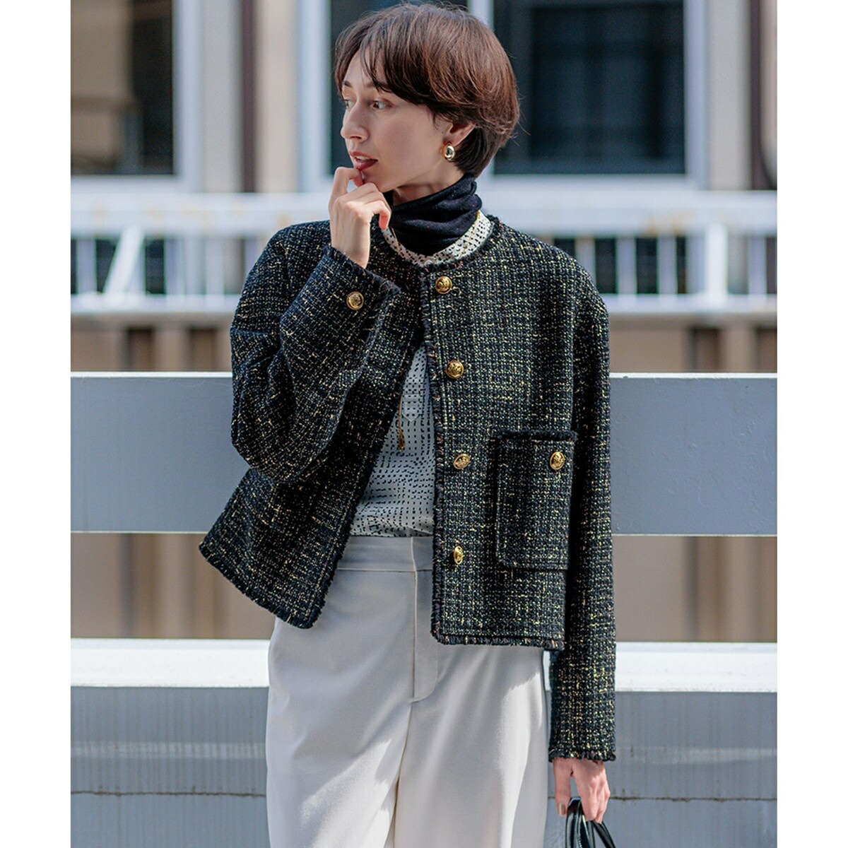 【滝沢眞規子さん着用】GIOLICA ボタン ツイード ジャケット 44ce018-12544-04b.jpg