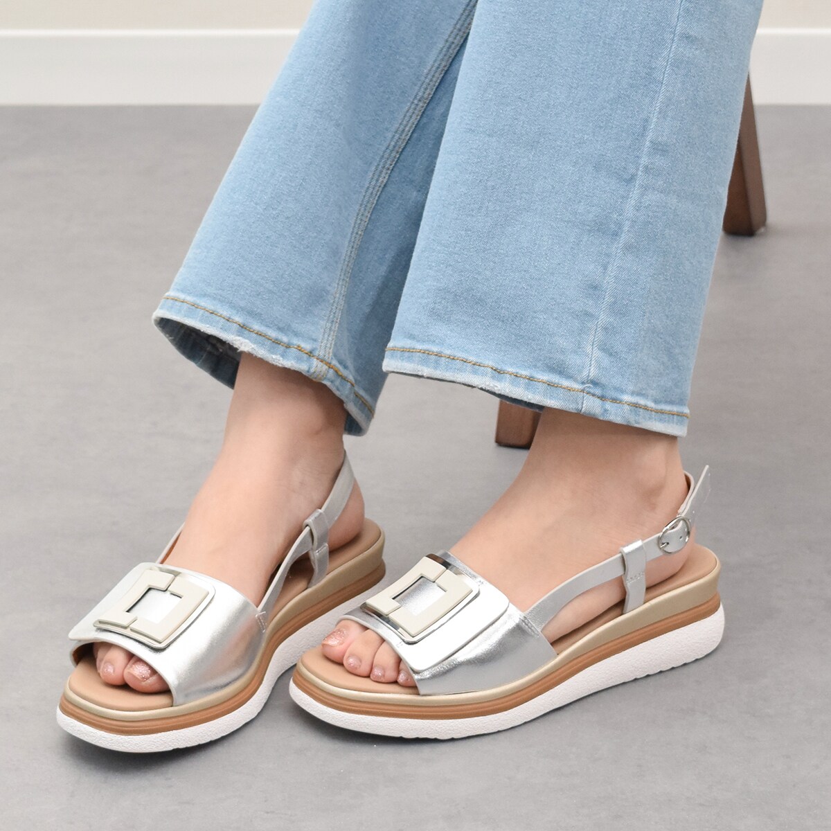 INTER-CHAUSSURES◆4.5cmヒール◆バックルウエッジバックバンドサンダル／インターショシュール（INTER-CHAUSSURES）｜丸井（マルイ）店