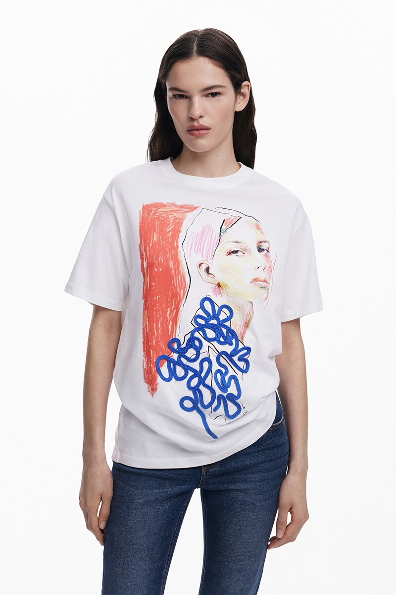 花と女性プリント半袖Tシャツ／デシグアル（Desigual）
