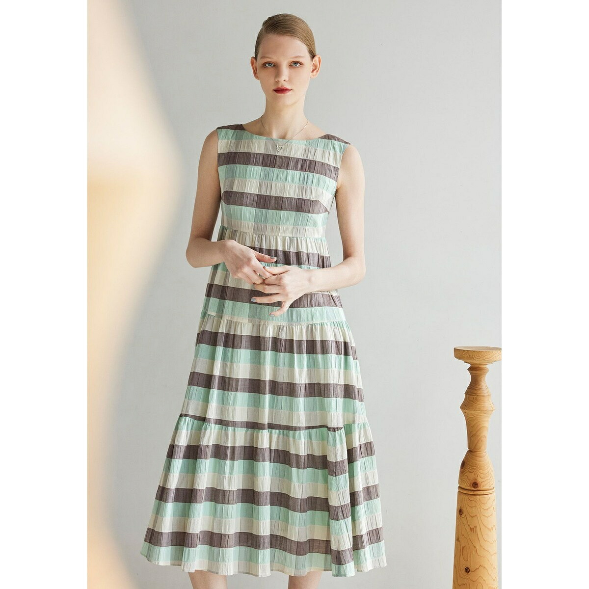 【もの言う花百花掲げる】【消臭】OPTICAL CUBE DRESS 御召しもの／トッカ（TOCCA）