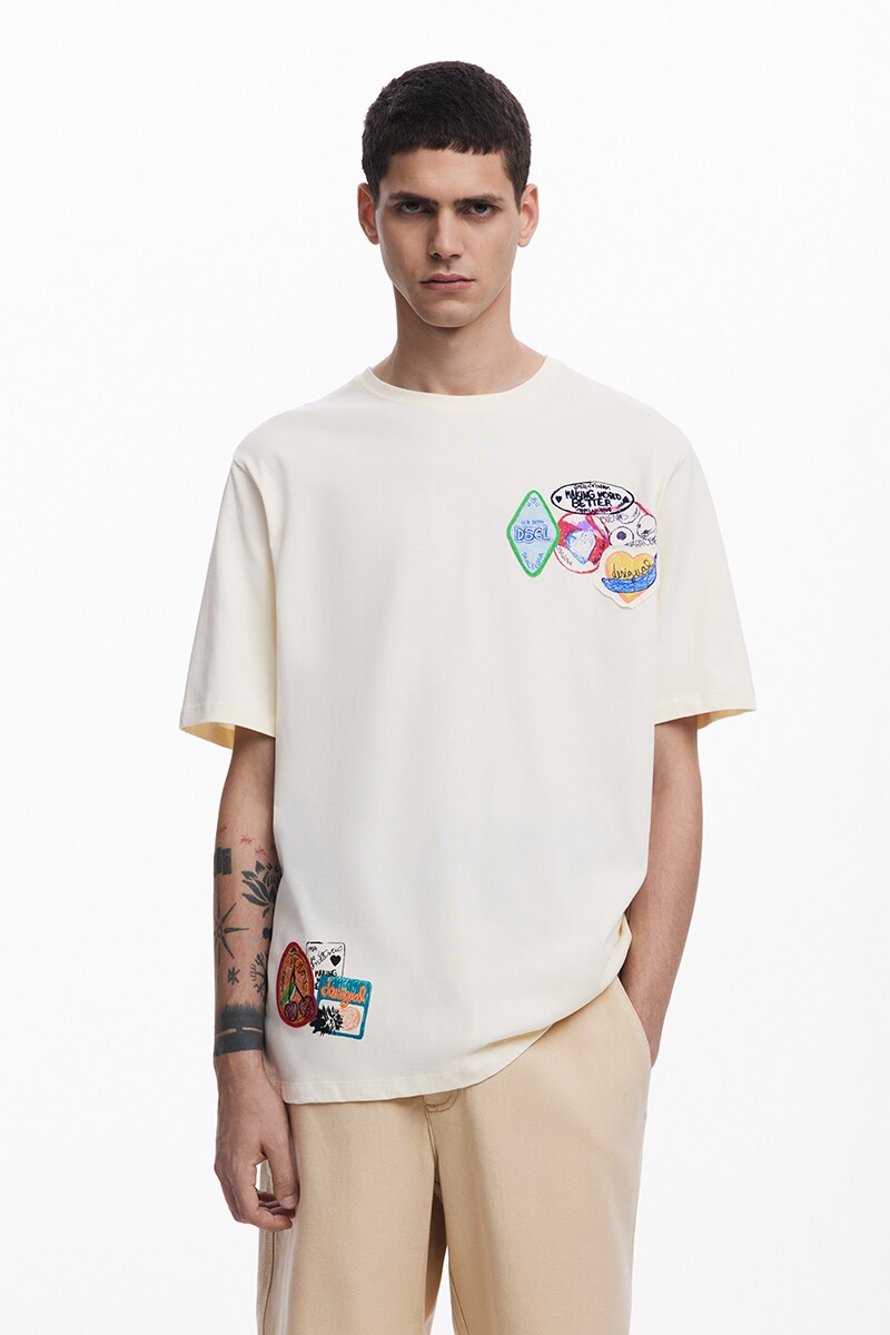 【4サイズ展開/S/XL】刺繍入り半袖Tシャツ／デシグアル（Desigual）