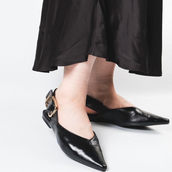 バックベルトミュール　25秋冬新作／スティーブマデン（STEVE MADDEN）
