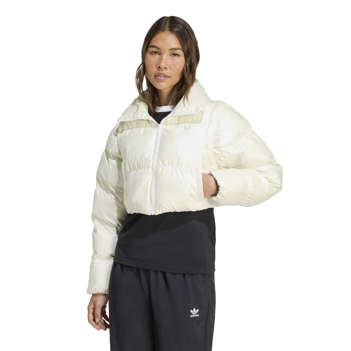 Essentials グロッシー 2-in-1スタイル クロップド丈 パファー／アディダス オリジナルス（adidas originals）