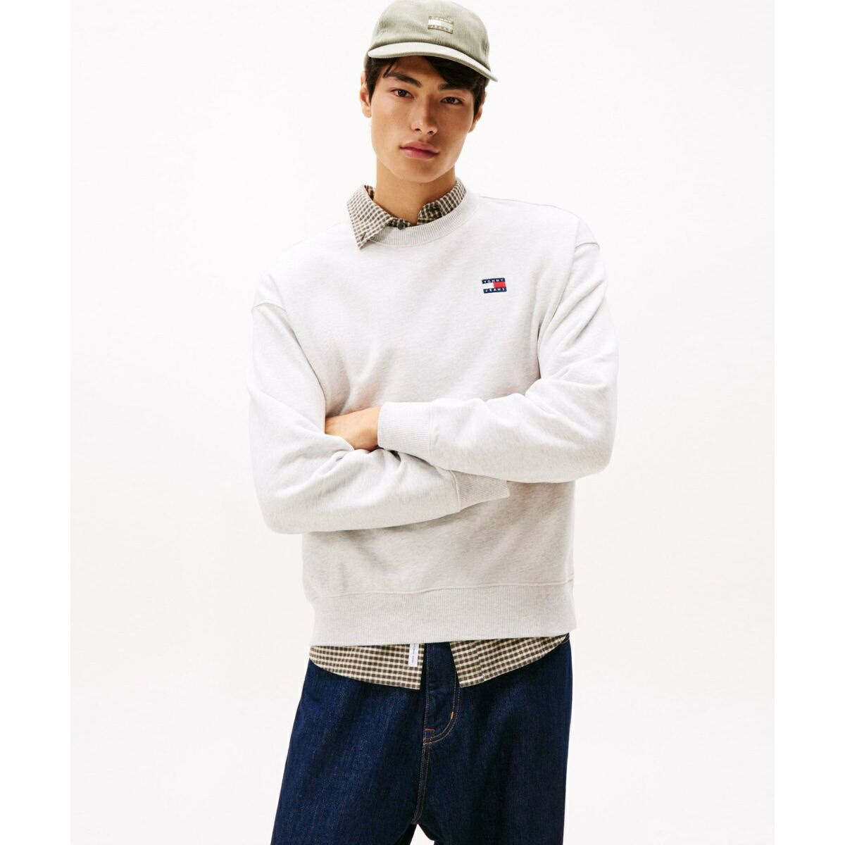 リラックスバッジクルーネックトレーナー／トミー ジーンズ（TOMMY JEANS）