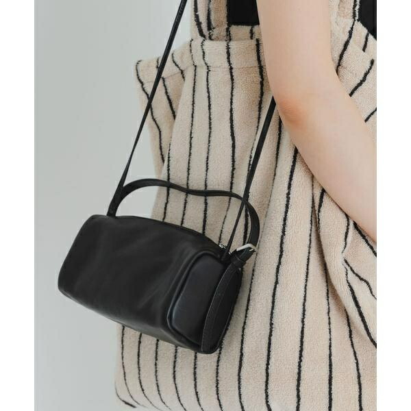 URBAN RESEARCH レザートップハンドルバッグ ブラック URBAN RESEARCH（アーバンリサーチ）の「レザートップハンドルバッグ