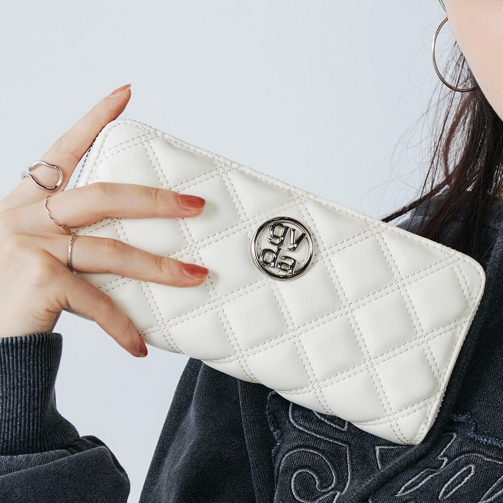 GYDA (ジェイダ) DOUBLE QUILTONG ラウンド 長財布 GY-W351／ジェイダ（GYDA） 6,826円