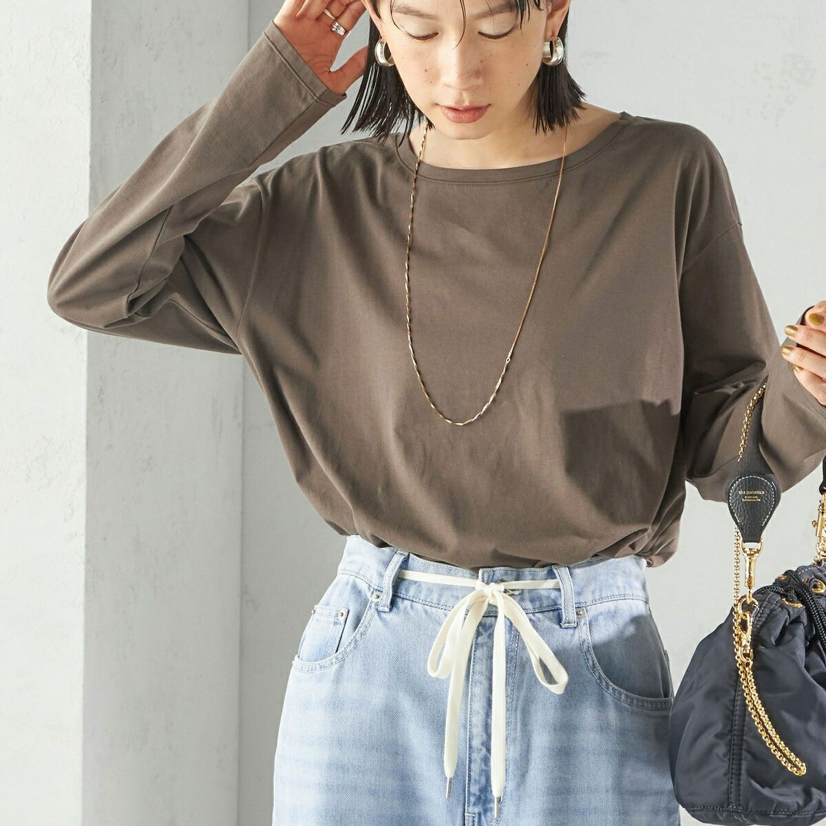 広広とした 労働者の一団のど首 綿織物 ロング 捩り TEE／シップス（SHIPS） トップス-レディースファッション-Tシャツ・カットソー