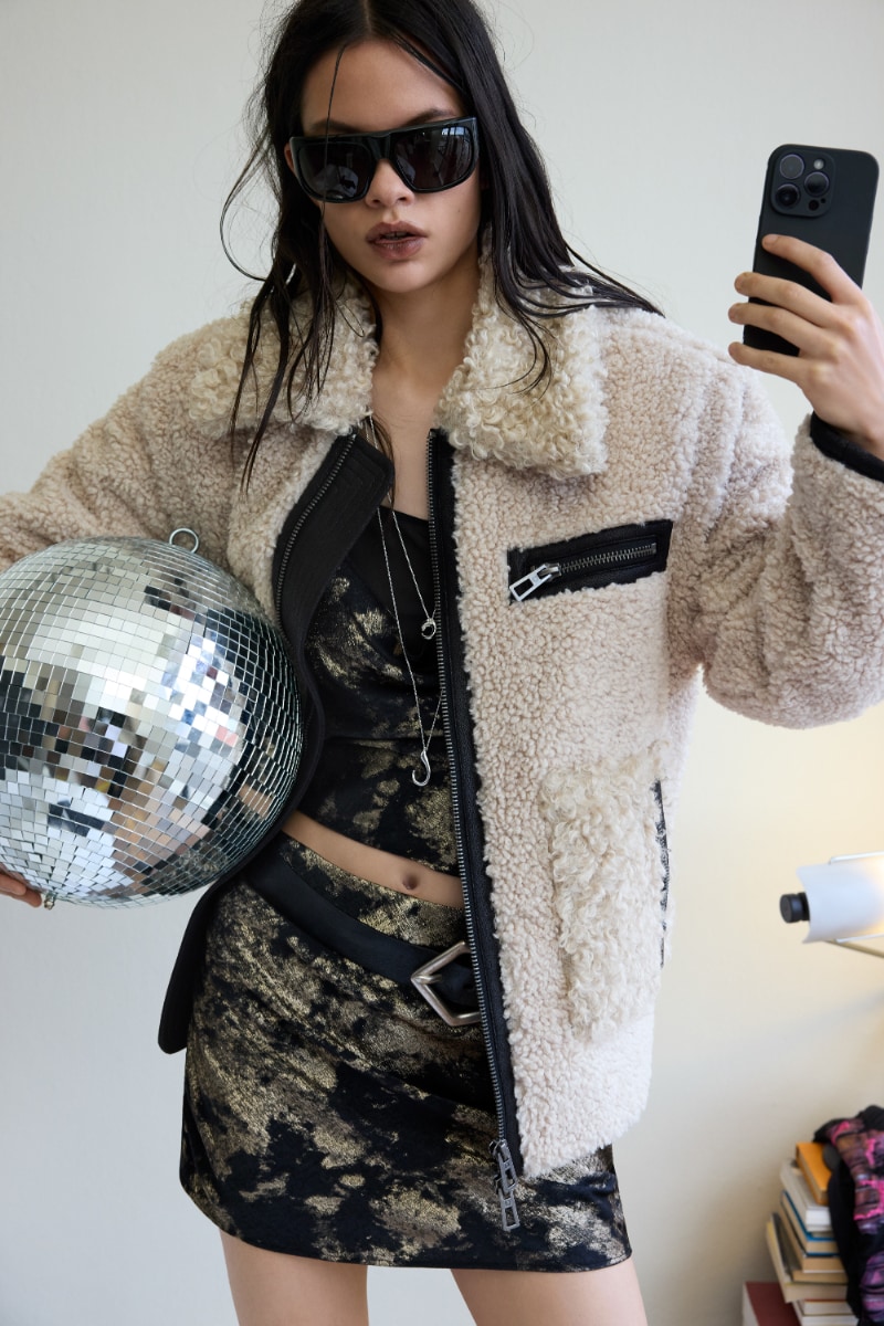 【5サイズ展開/2WAY】ショート ボアジャケット コート 袖着脱可能／デシグアル（Desigual）