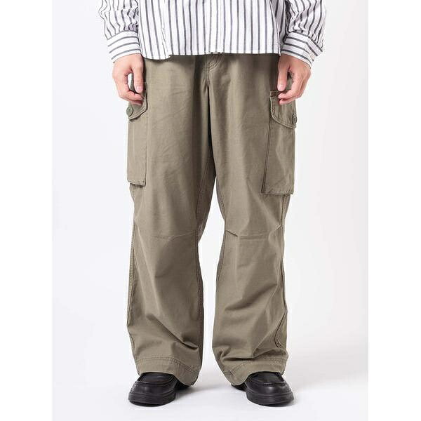 BAGGY FIELD カーゴパンツ／リーバイス（Levi’s）
