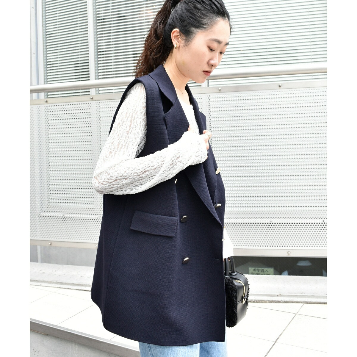《室内用便器能力のある》TORRAZZO DONNAミラノリブニットベスト／ルクールブラン（le.coeur blanc）