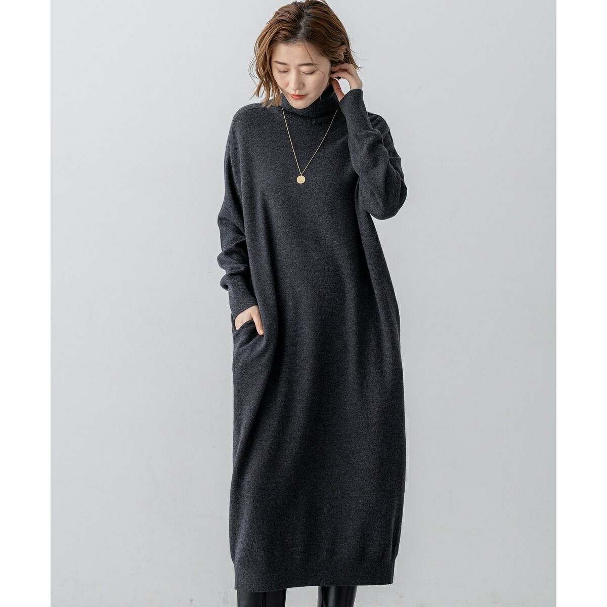 【洗える】カシミヤブレンド タートルネック ニットワンピース／23区（23KU）