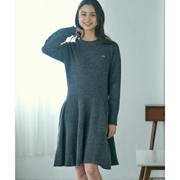 3Dニッティングシームレスフレアドレスセーター／ラコステ（LACOSTE）