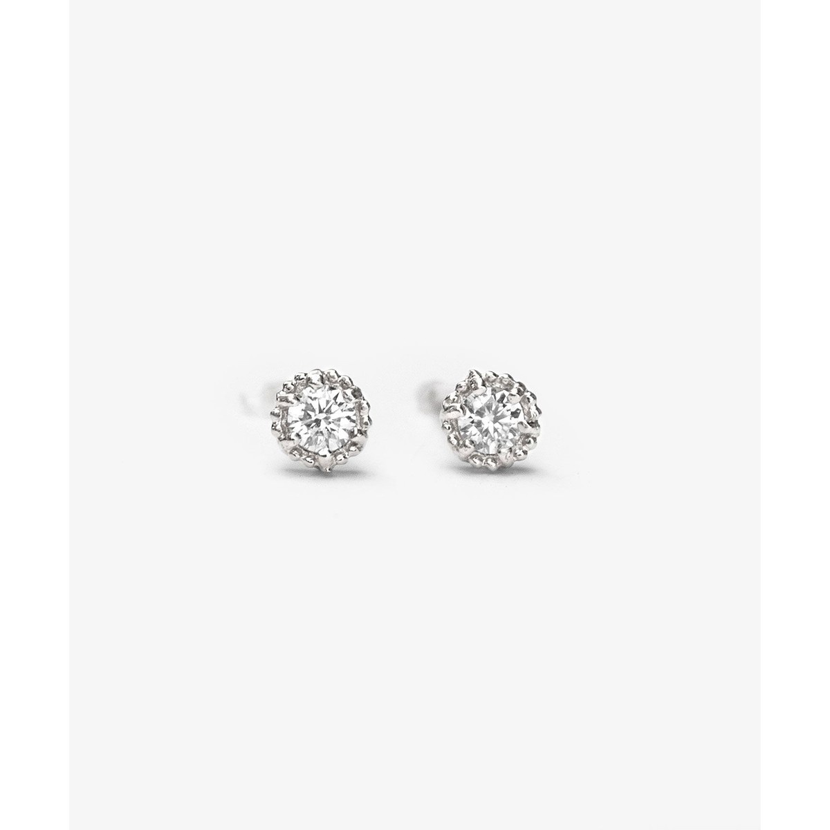 【WEB限定】FLORA PLATINUM DIAMOND PIERCED EARRINGS プラチ／トッカ（TOCCA） 31,460円