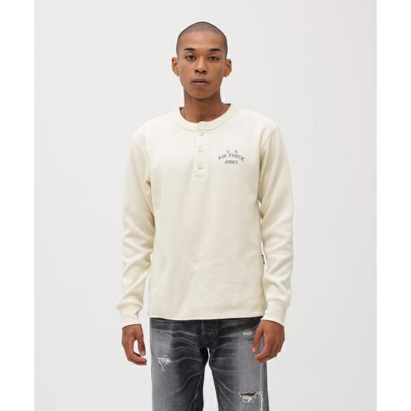 《直営店押さえる》HONEYCOMB HENRY NECK L／S T-SHIRT／アヴィレックス（AVIREX）