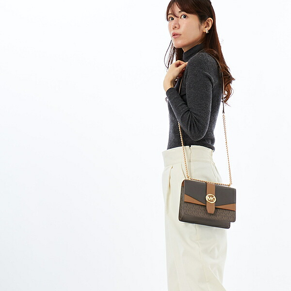 GREENWICH カラーブロック フラップ クロスボディ スモール - MKシグネチャー／マイケル・コース（Michael Kors） 18,018円