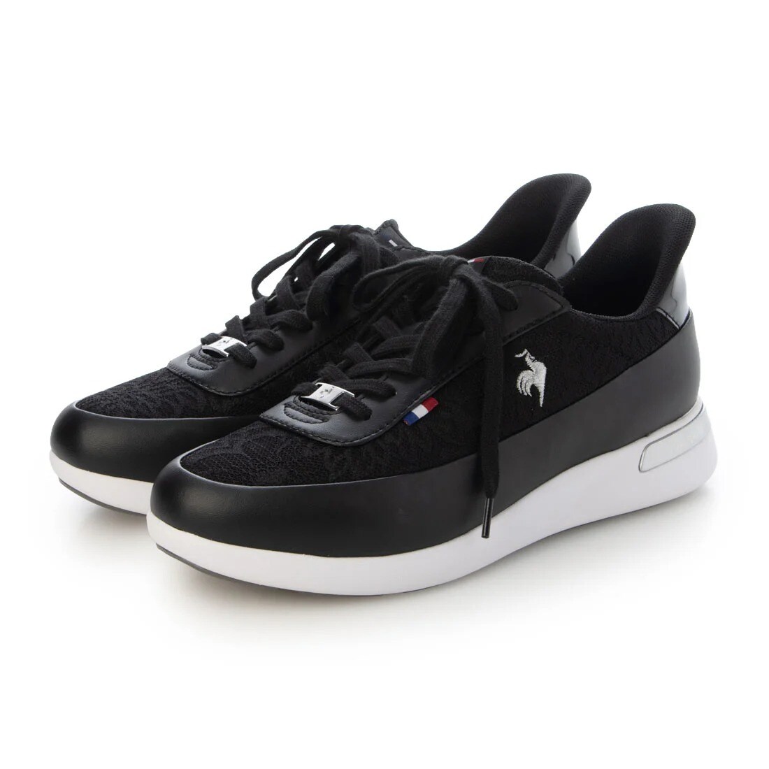 レースデザインスニーカー（LCS セーヴル II ワイド SI）／ルコック スポルティフ（lecoq sportif）