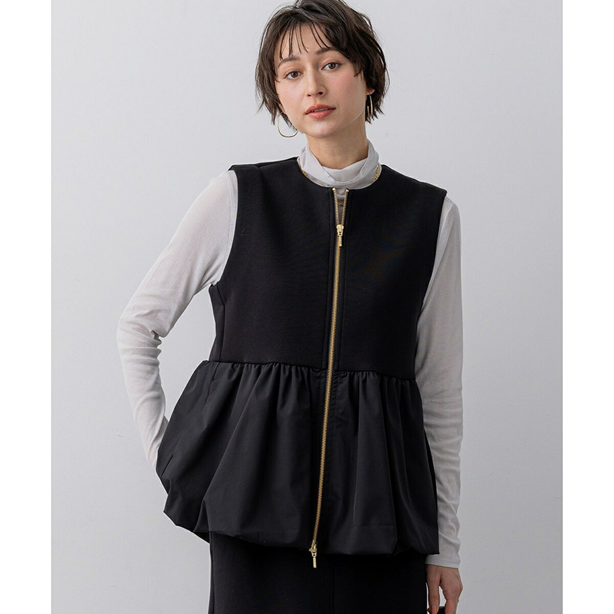 コットンダンボール ペプラム ジレ アウター／23区（23KU） 25,960円