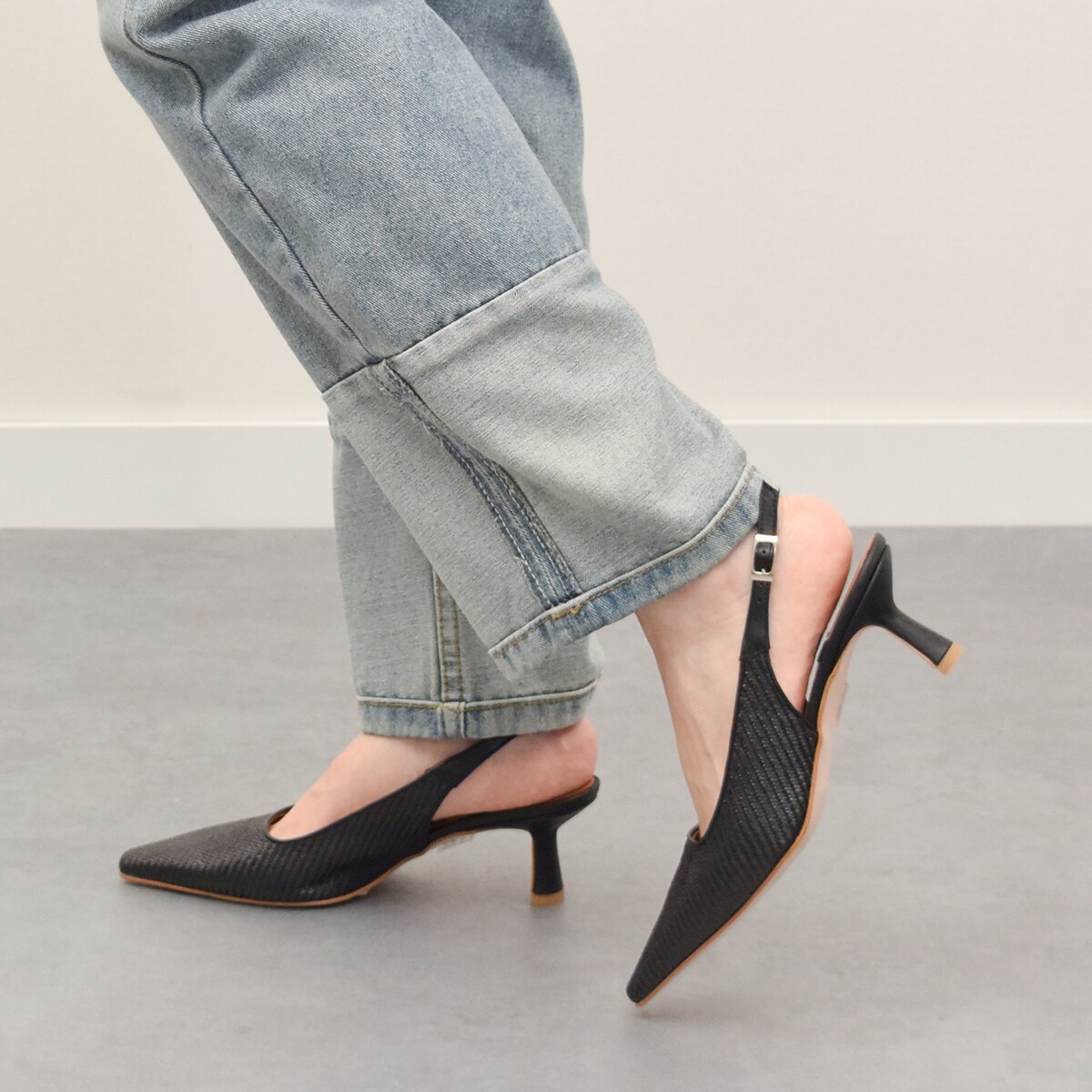 ANGEL ALARCON◆5.5cmヒール◆ポインテッドトウラフィアバックバンド／アンヘル アラルコン（ANGEL ALARCON） 13,024円