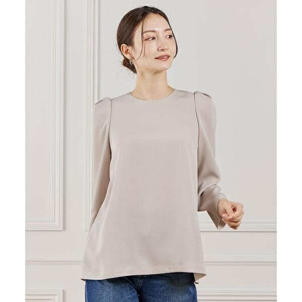 袖タックブラウス／イネド（INED） 15,177円