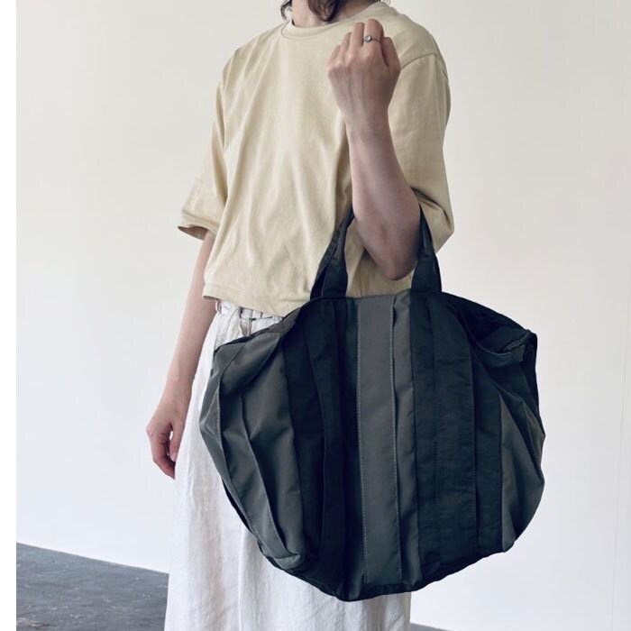 DUAL PLEATS TOTE／アースメイド（EARTHMADE）
