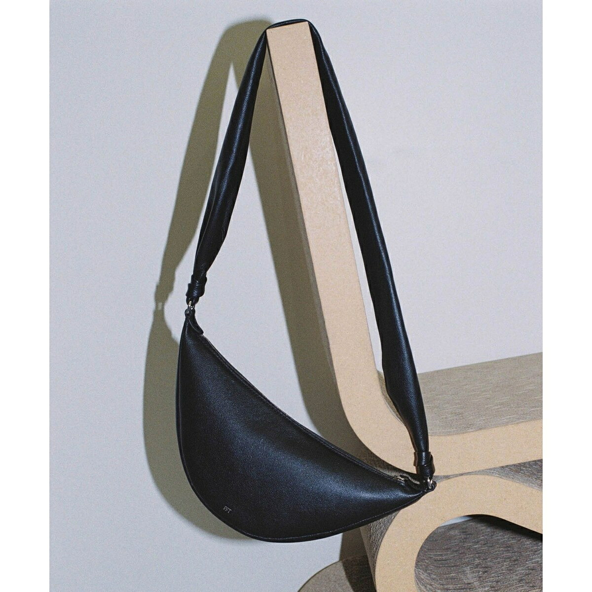 【PFT】Tori Long Shoulder Bag／アダムエロペ（ADAM ET ROPE'） 23,100円
