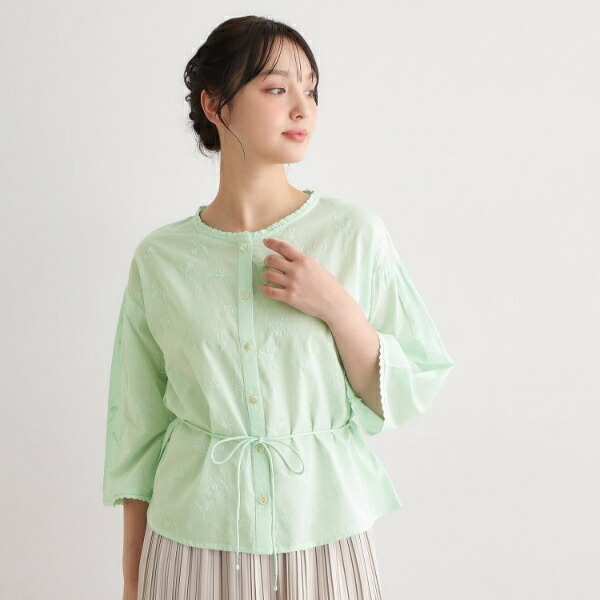 【綿織物100％／洗える／バーラット製】総柄刺しゅうトップ／ローラ アシュレイ（LAURA ASHLEY）