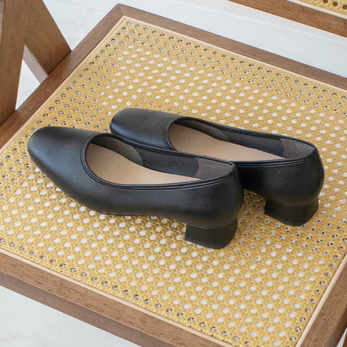 Bridget Birkin◆晴雨兼用◆2.5cmヒール◆プレーンスクエアパンプス／ブリジット バーキン（Bridget Birkin）｜丸井（マルイ）店