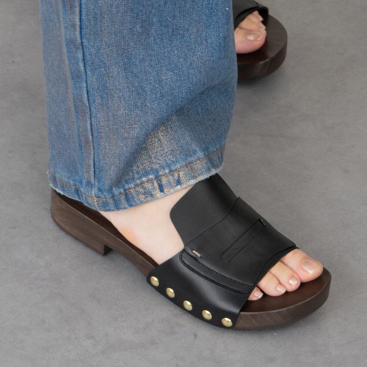 Claire Charlotte◆4.2cmヒール◆レザースライドサボサンダル／クレア シャーロット（Claire Charlotte）