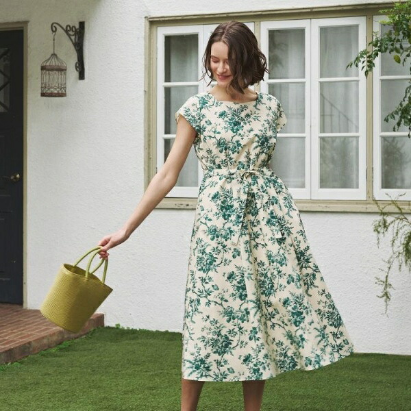 【洗える／コットン100％／3colors／同柄アイテムあり】ウォールド ガーデン柄ワンピース／ローラ アシュレイ（LAURA ASHLEY）｜丸井（マルイ）店 16,929円