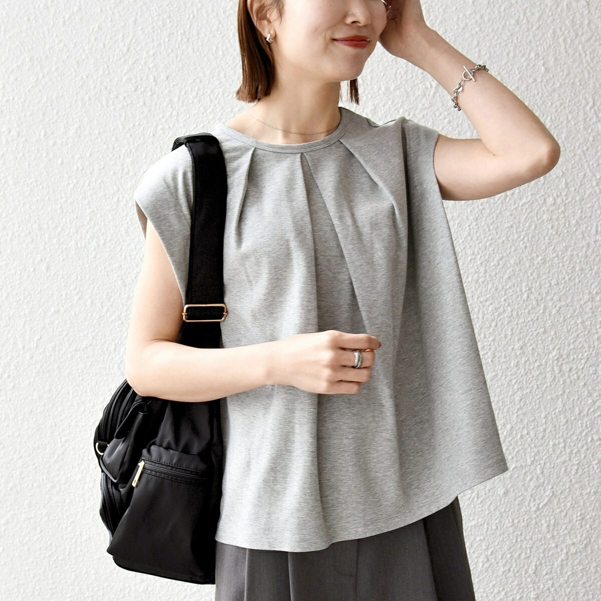SHIPS any:〈接触冷感/汗染み防止加工/洗濯機可能〉タック フレア ノースリーブ TEE／シップス エニィ（SHIPS any）