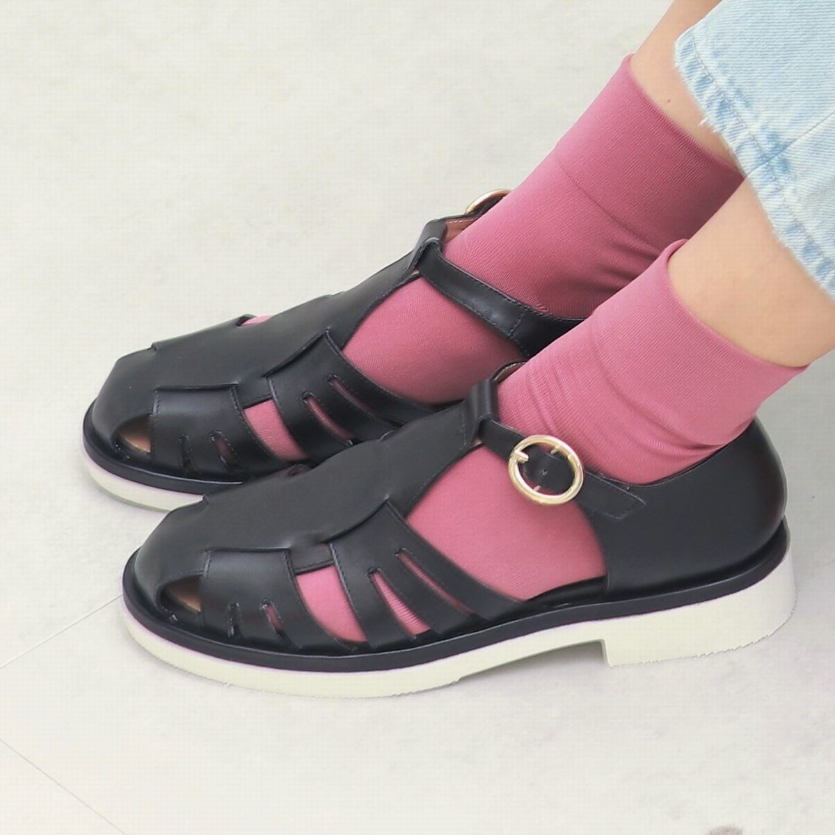 PASCUCCI◆3.8cmヒール◆ホワイトソールグルカサンダル／パスクッチ（PASCUCCI）