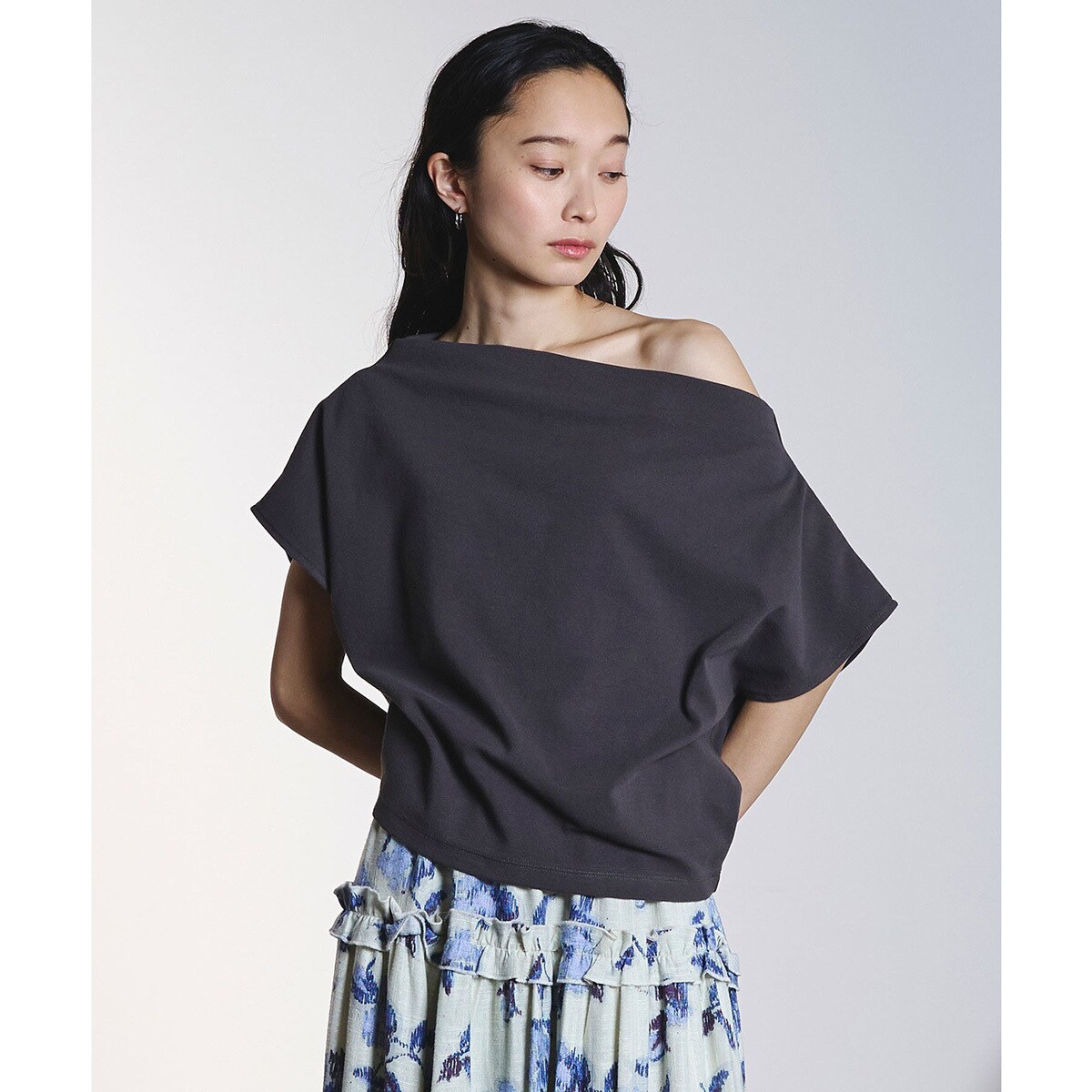 OFF SHOULDER TOP／ローズバッド（ROSE BUD）