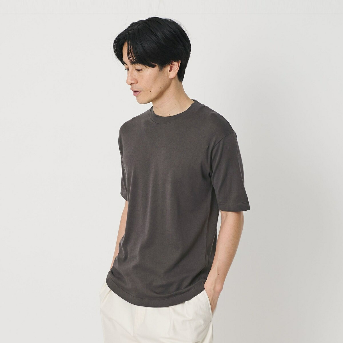 綿織物 カシミール 労働者の一団のど首 ティーシャツ ウォッシャブル／もの言う花＆若い者 ユナイテッドアローズ（BEAUTY＆YOUTH）