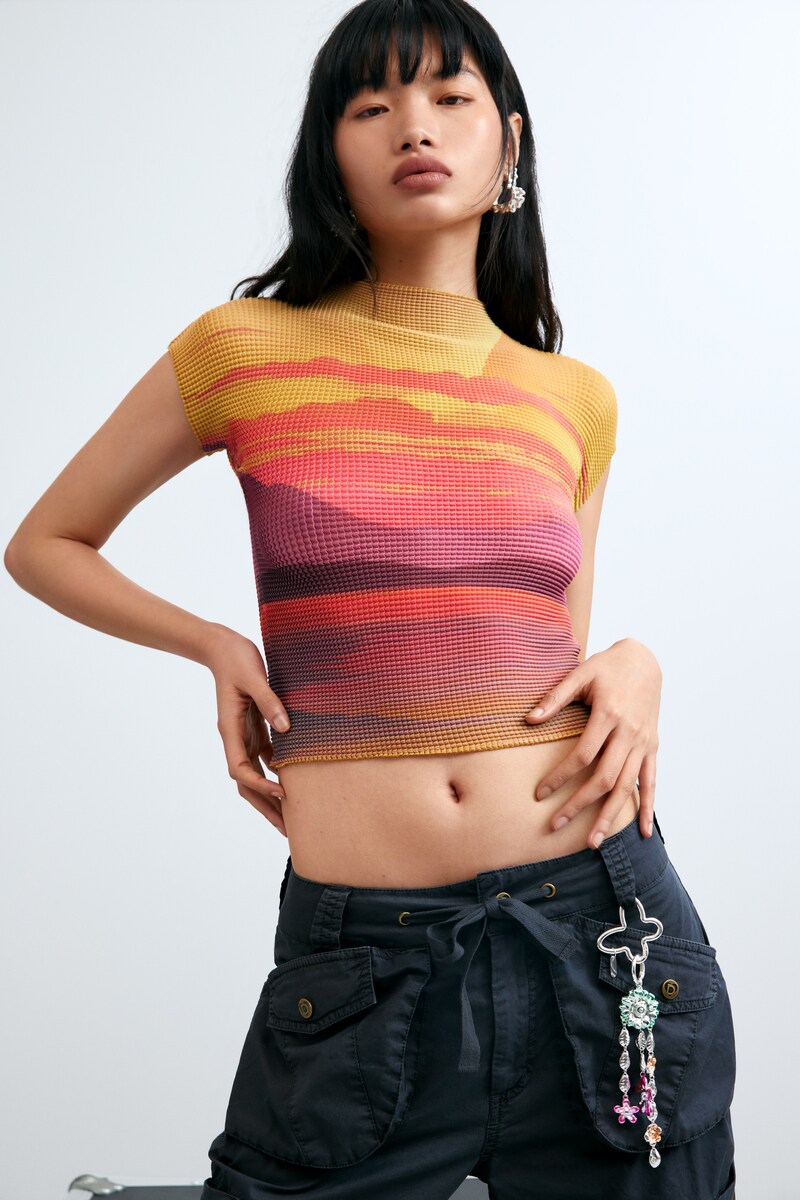 【3サイズ展開】ハイネック半袖ブラウス 2026aw 新作／デシグアル（Desigual）｜丸井（マルイ）店